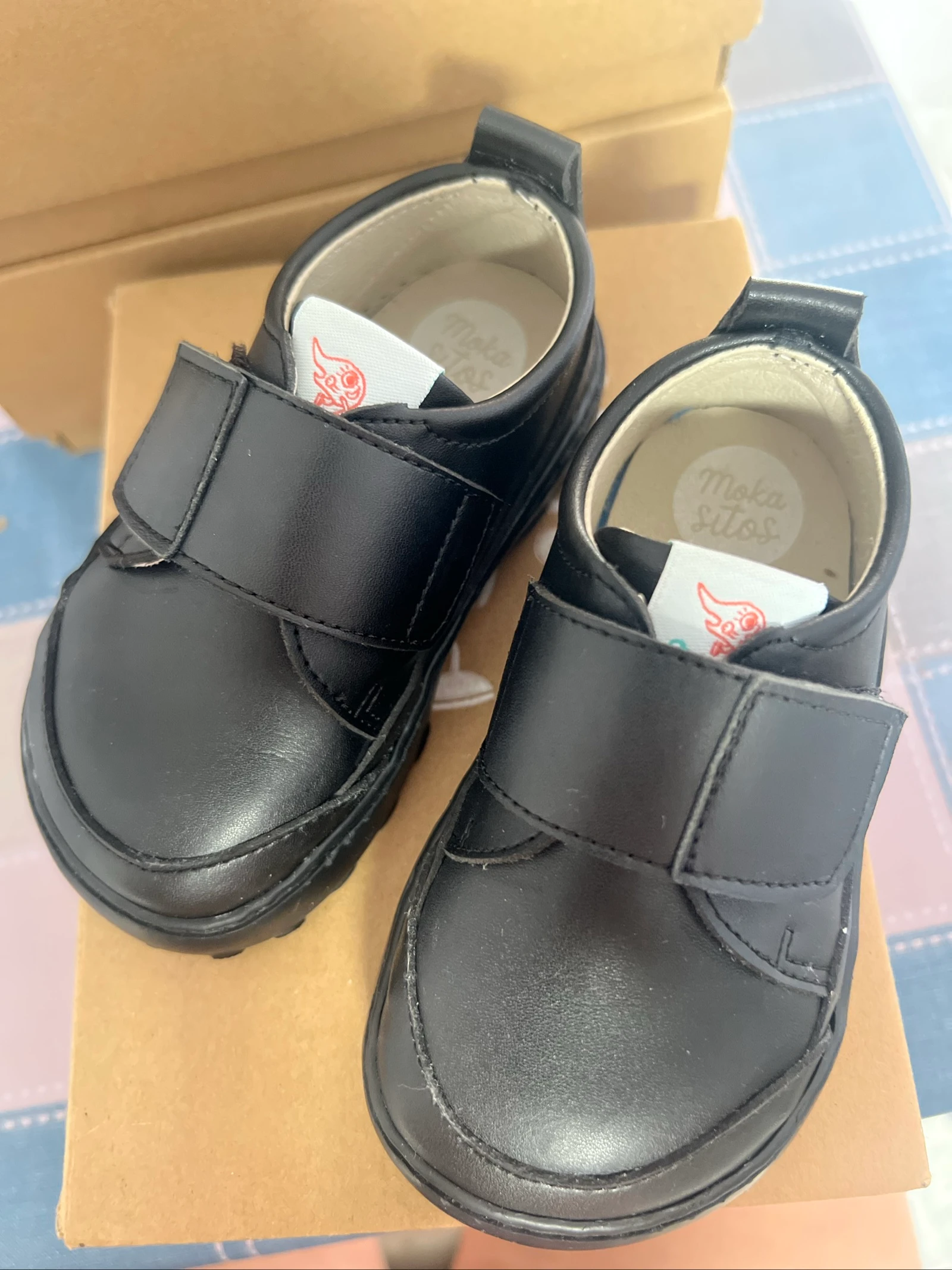 Mokasitos negro talla 22